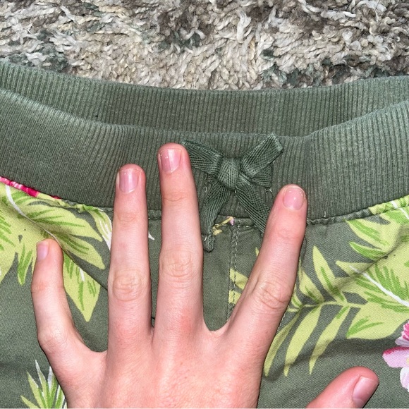 Place girls size 5 tropical themed shorts - Picture 6 of 6